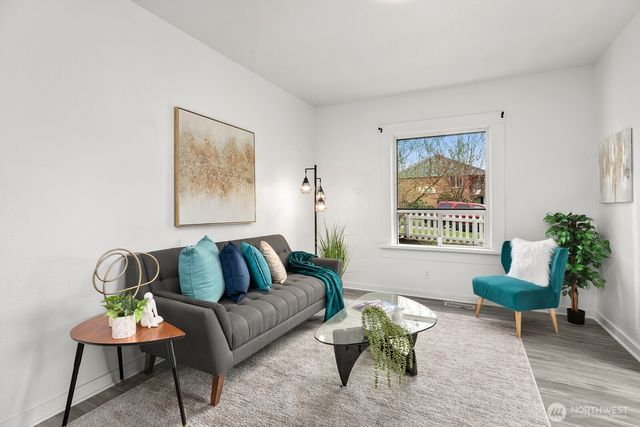 4135 36th Ave SW, Seattle, WA 98126