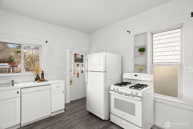 4135 36th Ave SW, Seattle, WA 98126