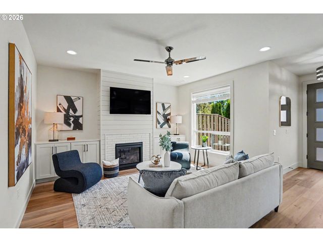 1174 Sw SYLVIA St, Corvallis, OR 97333