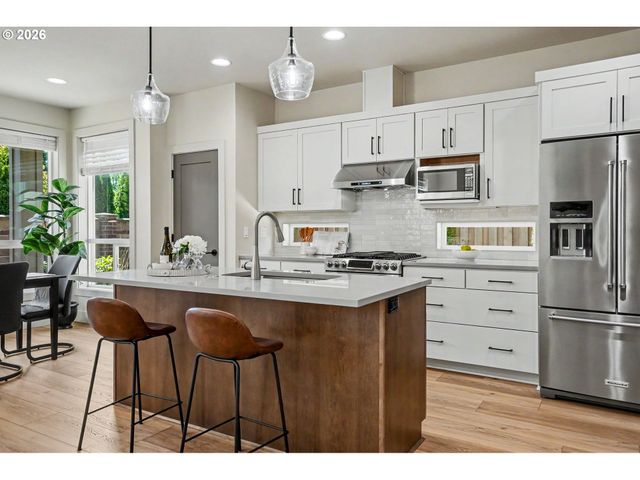 1174 Sw SYLVIA St, Corvallis, OR 97333