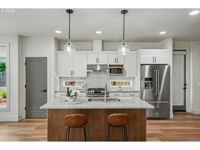 1174 Sw SYLVIA St, Corvallis, OR 97333