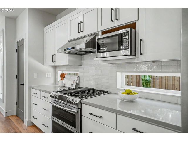 1174 Sw SYLVIA St, Corvallis, OR 97333