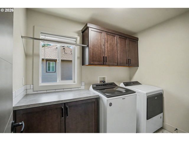 1174 Sw SYLVIA St, Corvallis, OR 97333