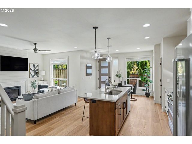 1174 Sw SYLVIA St, Corvallis, OR 97333