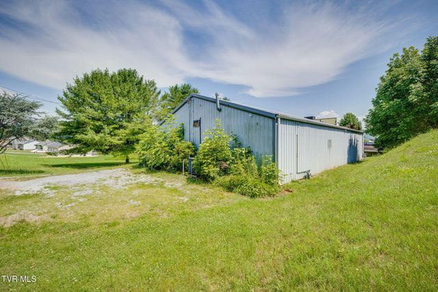 750 Old Stage Road, Church Hill, TN 37642