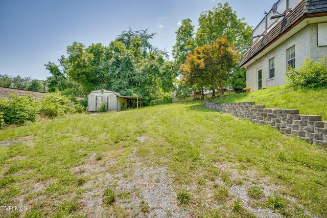 750 Old Stage Road, Church Hill, TN 37642