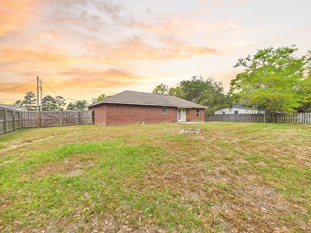 2776 Penn Street, Navarre, FL 32566