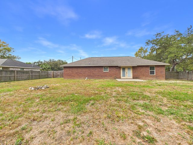 2776 Penn Street, Navarre, FL 32566