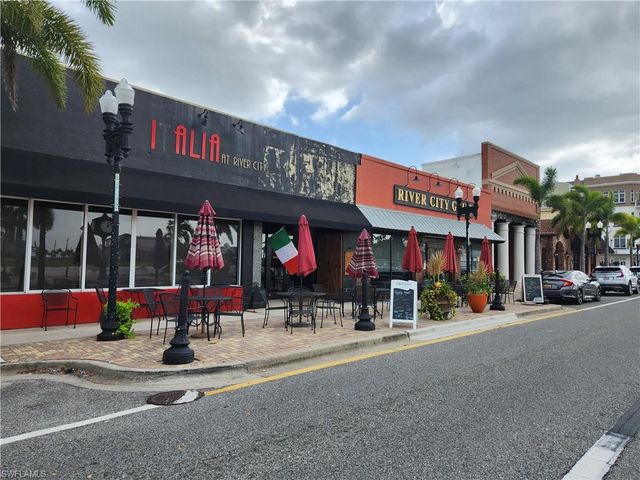 27205 Amsterdam DR, Punta Gorda, FL 33983