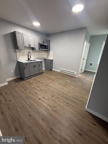 2260 N 16TH ST, Philadelphia, PA 19132