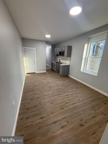 2260 N 16TH ST, Philadelphia, PA 19132