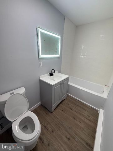 2260 N 16TH ST, Philadelphia, PA 19132