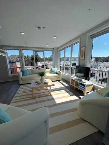 148 Old Post Road 218, Sharon, MA 02067