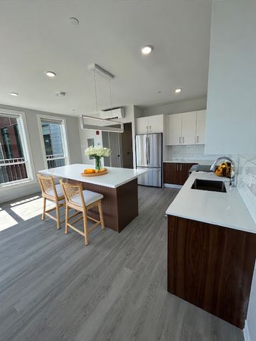 148 Old Post Road 218, Sharon, MA 02067