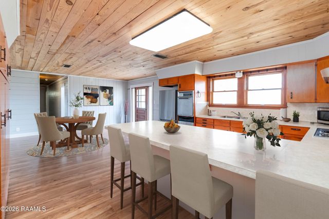 2281 Cecilia Sr High School Highway, Breaux Bridge, LA 70517