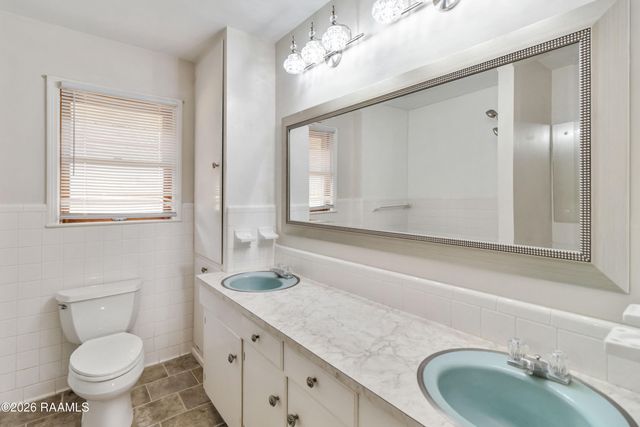 2281 Cecilia Sr High School Highway, Breaux Bridge, LA 70517