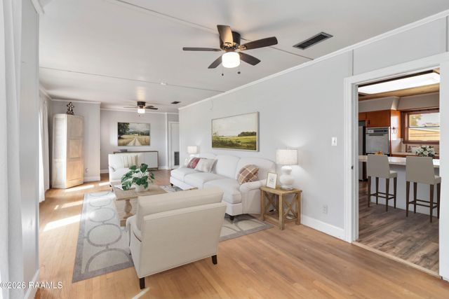 2281 Cecilia Sr High School Highway, Breaux Bridge, LA 70517