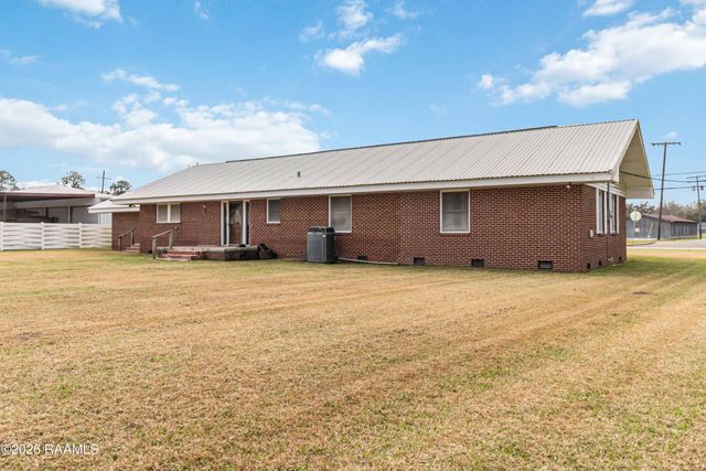 2281 Cecilia Sr High School Highway, Breaux Bridge, LA 70517