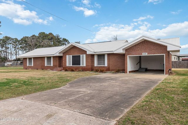 2281 Cecilia Sr High School Highway, Breaux Bridge, LA 70517
