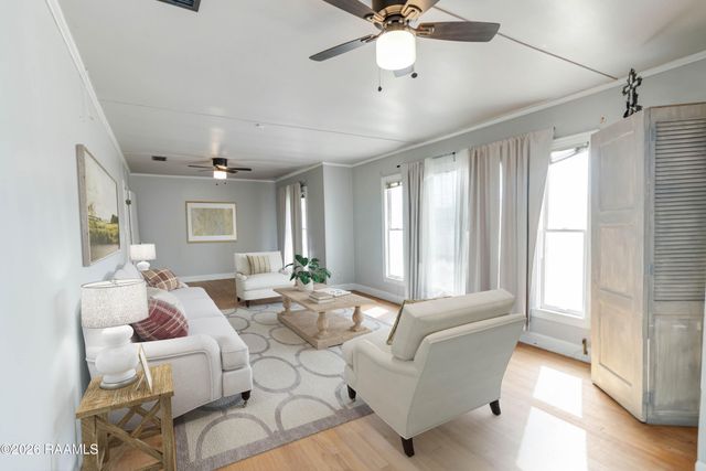 2281 Cecilia Sr High School Highway, Breaux Bridge, LA 70517