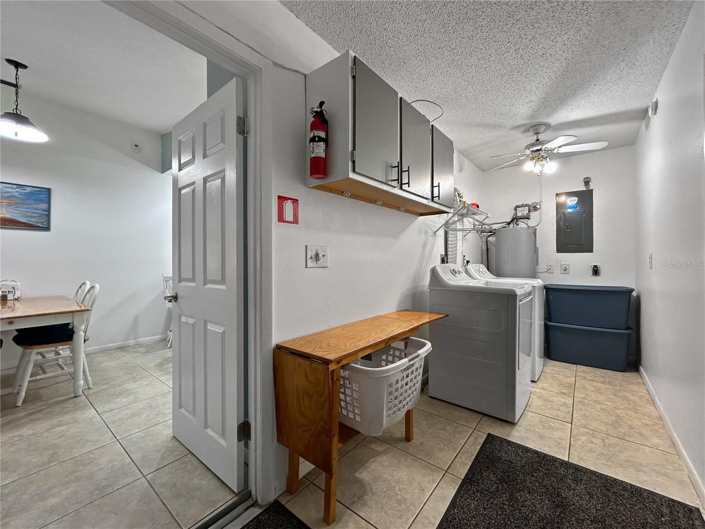 Image 13 of property listing at 136 PAUL REVERE ROAD, Bartow, FL 33830