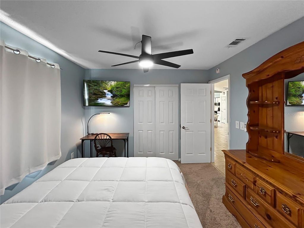 Image 14 of property listing at 136 PAUL REVERE ROAD, Bartow, FL 33830