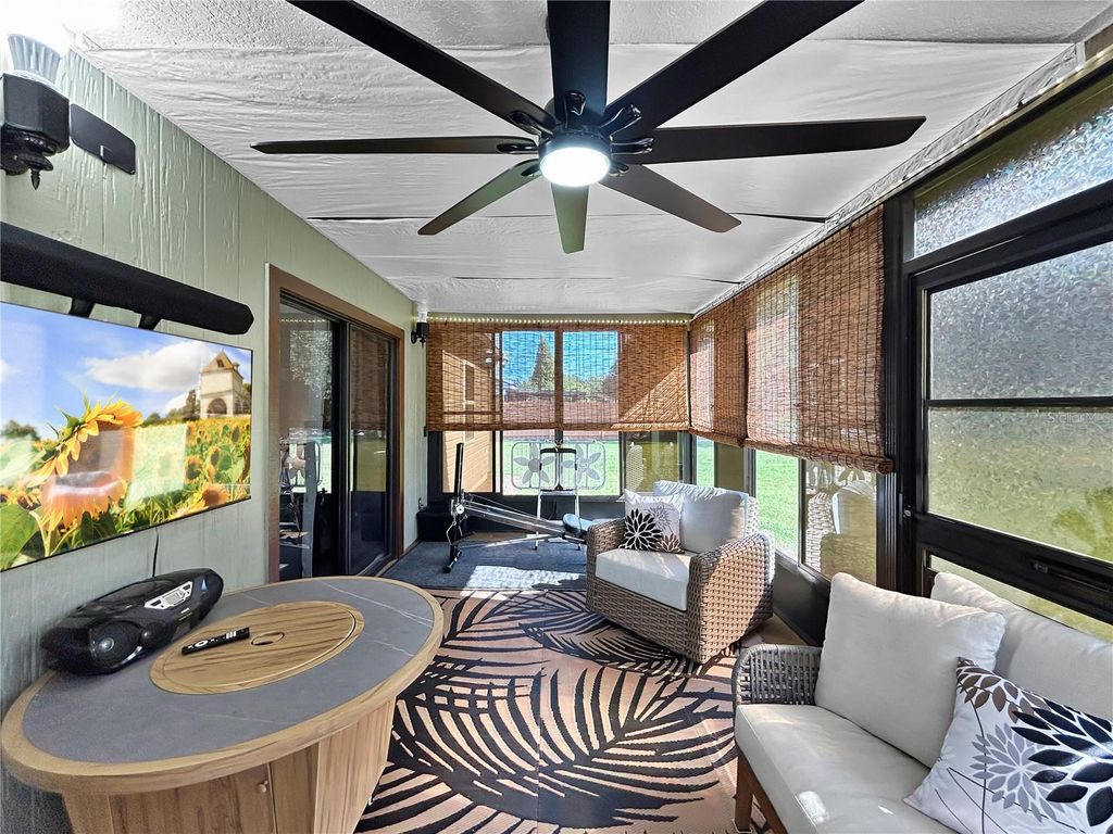 Image 16 of property listing at 136 PAUL REVERE ROAD, Bartow, FL 33830