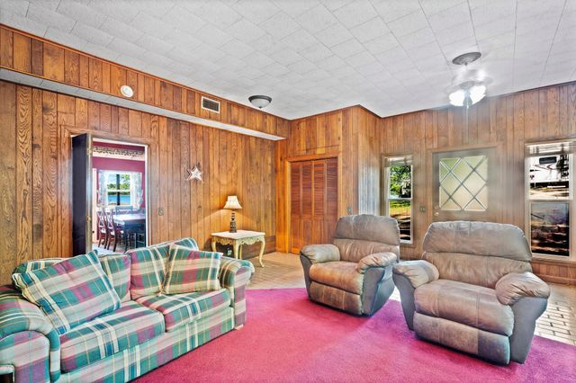 401 Cathy Street, Lone Star, TX 75668