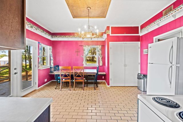 401 Cathy Street, Lone Star, TX 75668