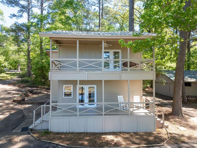401 Cathy Street, Lone Star, TX 75668