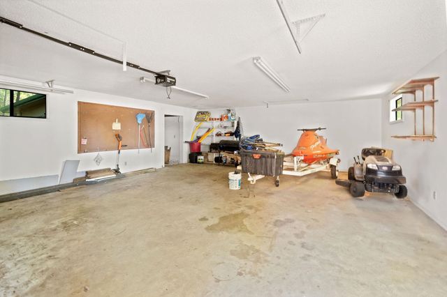 401 Cathy Street, Lone Star, TX 75668