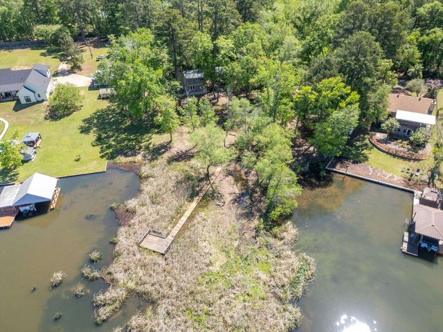 401 Cathy Street, Lone Star, TX 75668