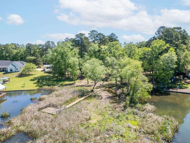 401 Cathy Street, Lone Star, TX 75668