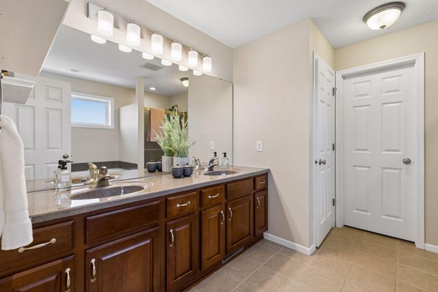 7136 Peony Lane N, Maple Grove, MN 55311