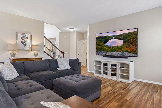 7136 Peony Lane N, Maple Grove, MN 55311