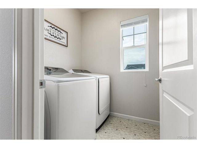 1172 Basalt Ridge Loop, Castle Rock, CO 80108