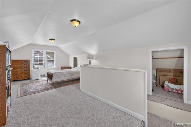 14010 Hart Street, Oak Park, MI 48237