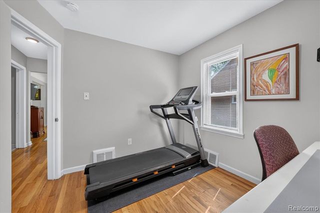 14010 Hart Street, Oak Park, MI 48237