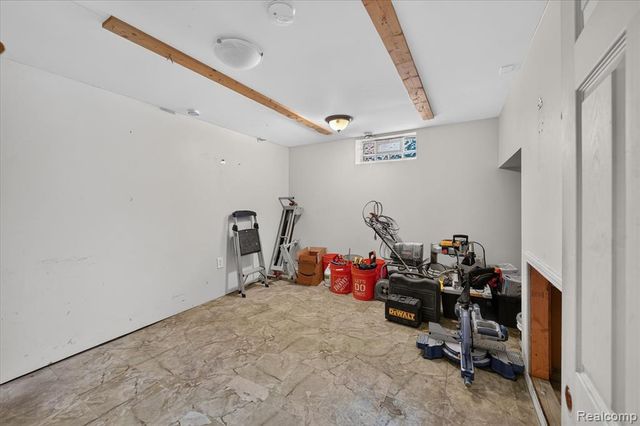 14010 Hart Street, Oak Park, MI 48237