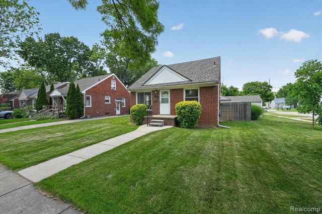 14010 Hart Street, Oak Park, MI 48237
