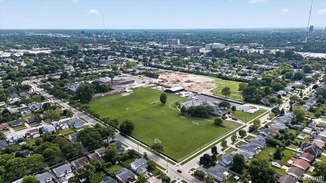 14010 Hart Street, Oak Park, MI 48237