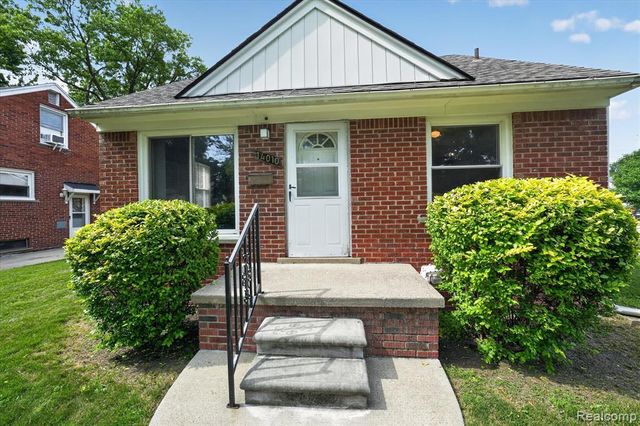 14010 Hart Street, Oak Park, MI 48237