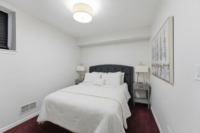 1500 N North Park Avenue, Chicago, IL 60610