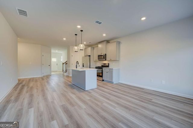 324 Bedford Trace, Conyers, GA 30094