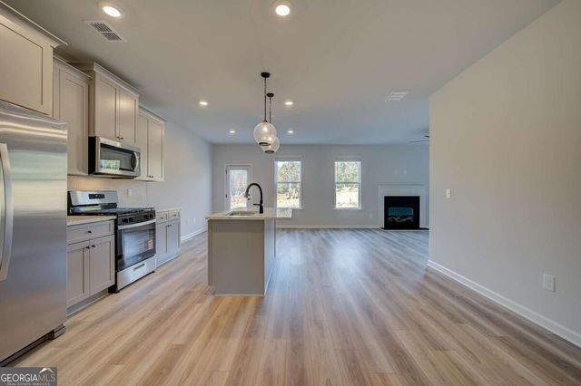 324 Bedford Trace, Conyers, GA 30094