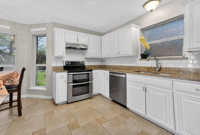 628 Dover Heights Trail, Mansfield, TX 76063