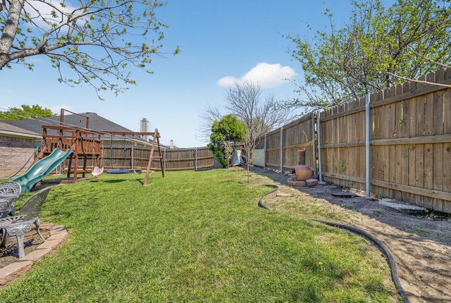 628 Dover Heights Trail, Mansfield, TX 76063