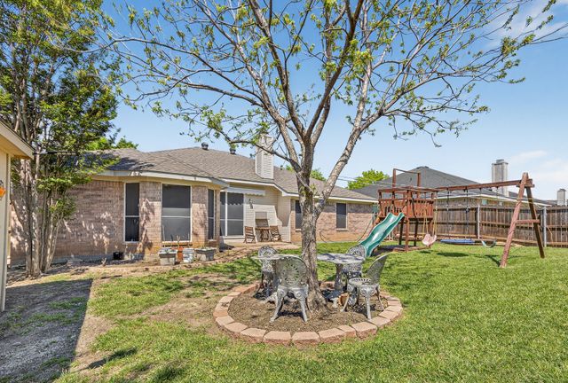628 Dover Heights Trail, Mansfield, TX 76063