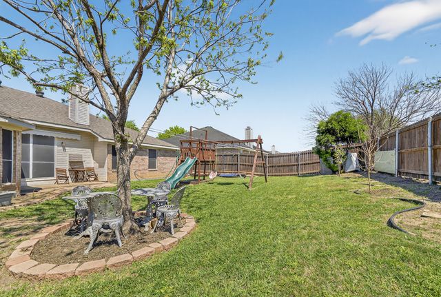 628 Dover Heights Trail, Mansfield, TX 76063