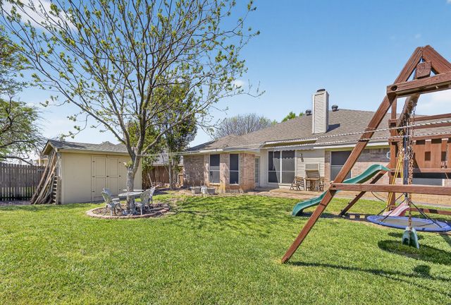 628 Dover Heights Trail, Mansfield, TX 76063